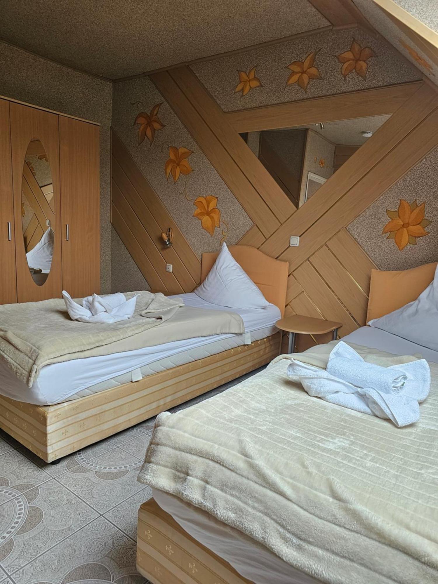 Hotel Tenne เฟียร์นไฮม์ ภายนอก รูปภาพ