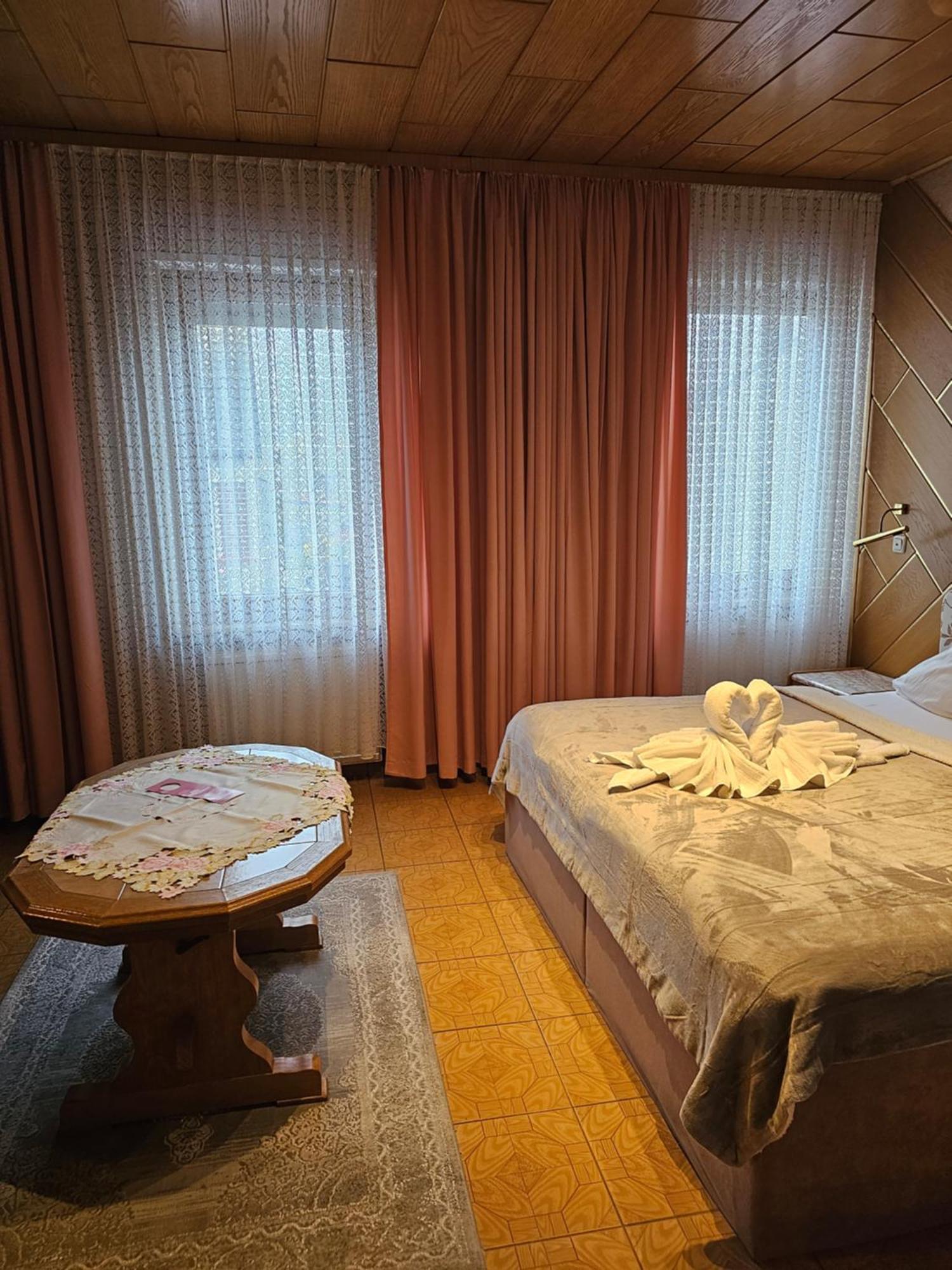 Hotel Tenne เฟียร์นไฮม์ ภายนอก รูปภาพ
