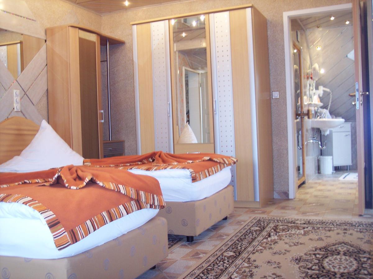 Hotel Tenne เฟียร์นไฮม์ ภายนอก รูปภาพ